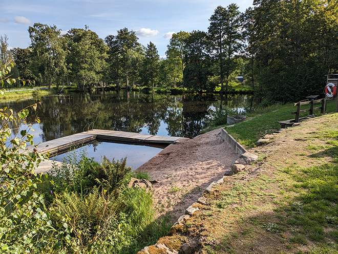 Badplatsen inför gemensam arbetsdag i Flerohopp